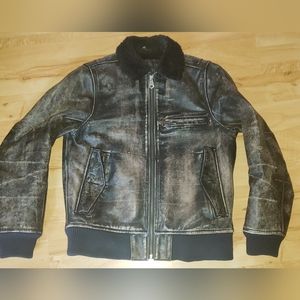 Gap distressed leather pilot bomber jacket size small